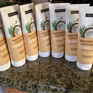 Freeman Indonesian Coconut Face Mask Set